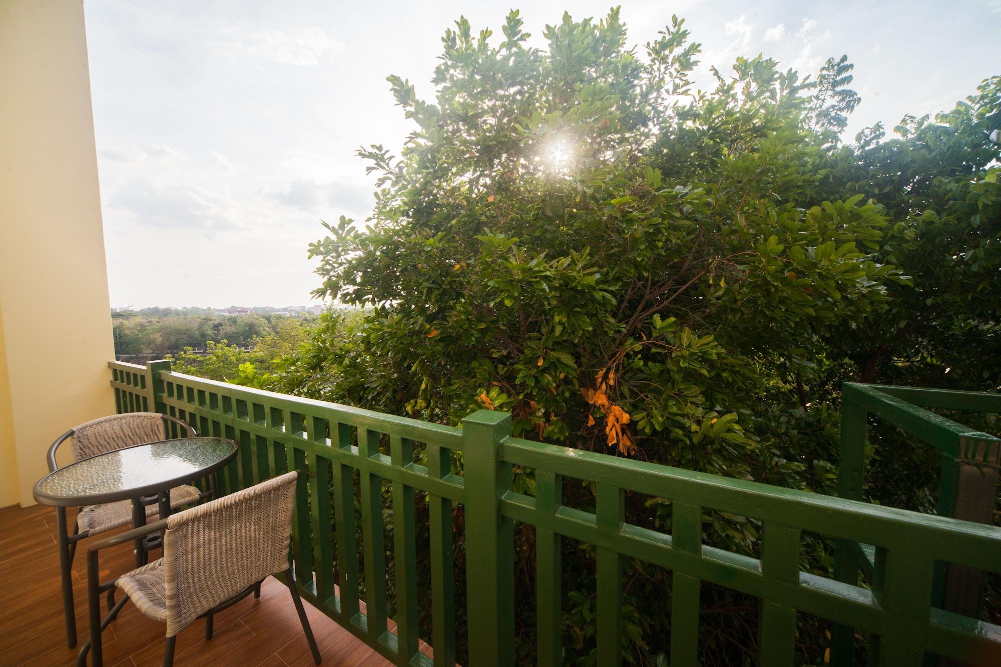 Anchan Laguna Hotel โรงแรมอัญชันลากูน่า Khon Kaen Exterior photo